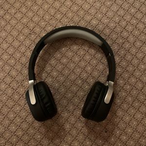 Wireless headphones with charger and connector!